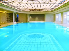 <b>泳池水質(zhì)監(jiān)測(cè)儀哪種好？</b>